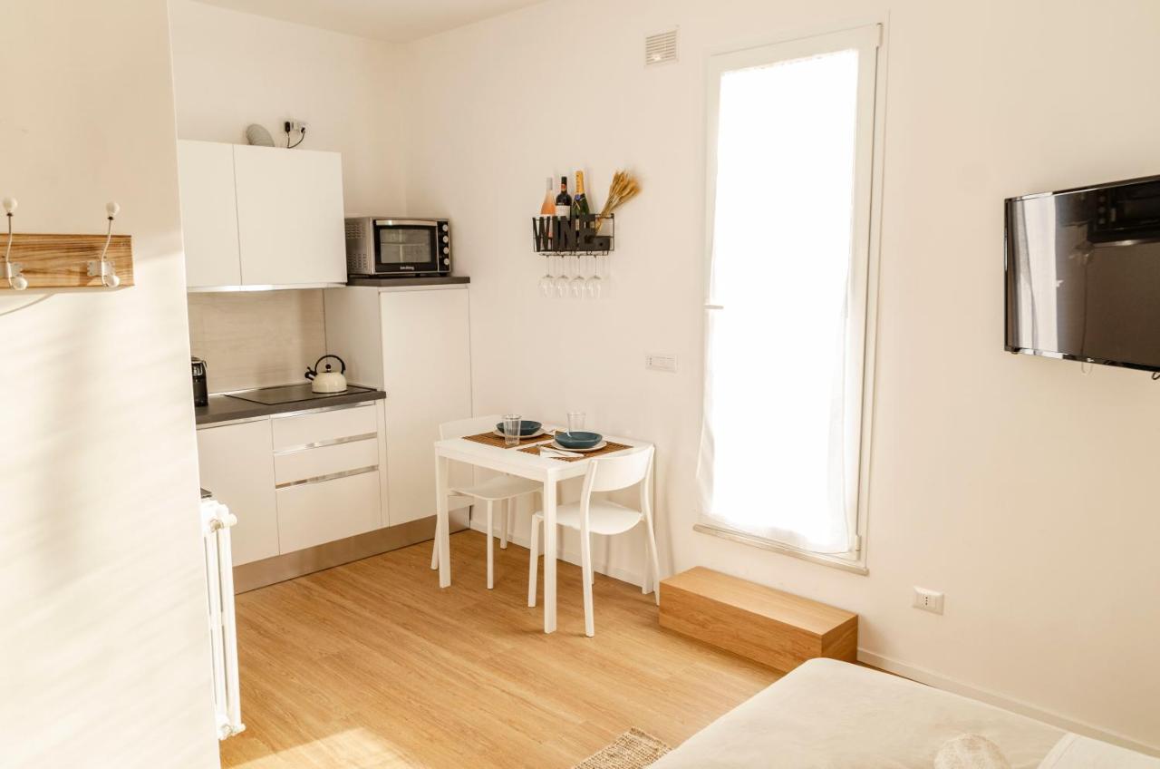 Ferienwohnung Apulialux Penthouse & Garden Con Spa In Centro Bari Exterior foto